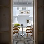 Twins-trisa Romantiskt hotell Ornos (Mykonos)