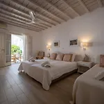 Twins-trisa * Ornos (Mykonos)