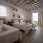 Twins-trisa Ornos (Mykonos)