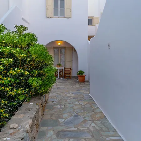 Twins-trisa Hotel miłości Ornos (Mykonos)