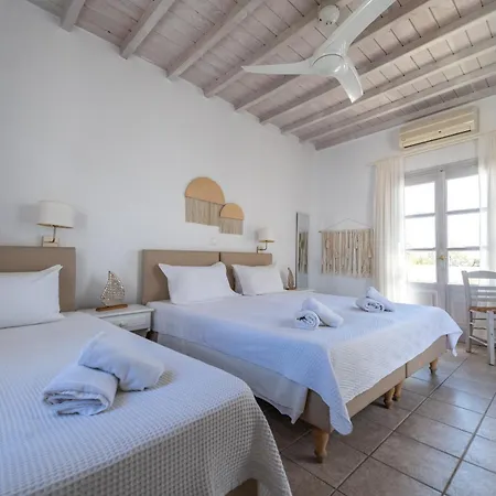 Twins-trisa * Ornos (Mykonos)