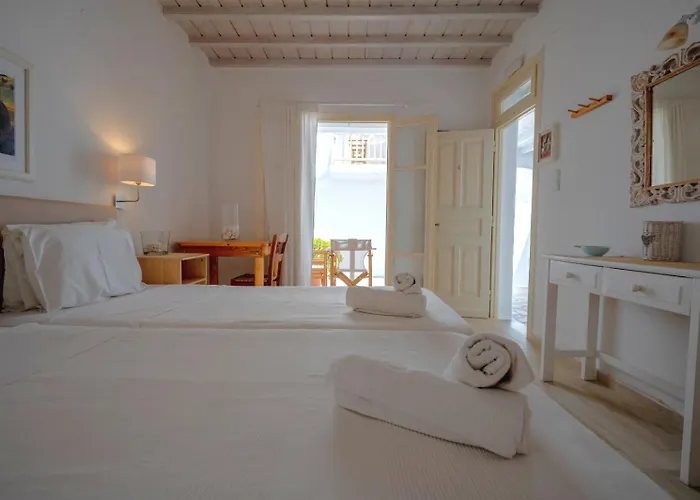 Twins-trisa Ornos (Mykonos)