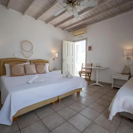 מלון אהבה Twins-trisa *