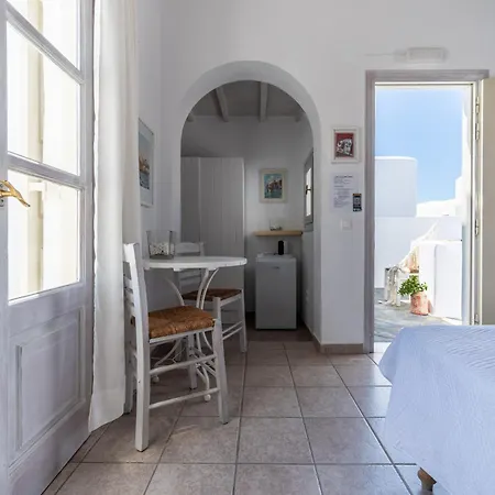 מלון אהבה Twins-trisa *