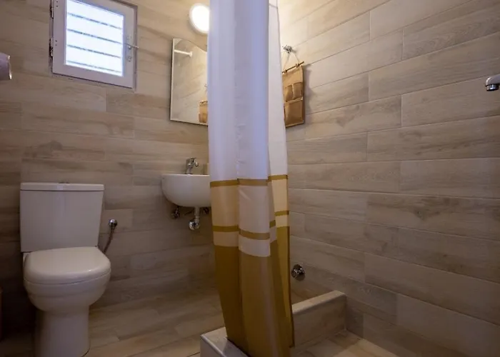 Twins-trisa Liefdeshotel Ornos (Mykonos)