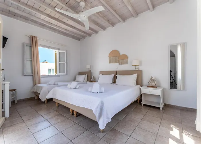 Twins-trisa Ornos (Mykonos)