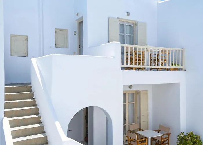 Twins-trisa Ornos (Mykonos)